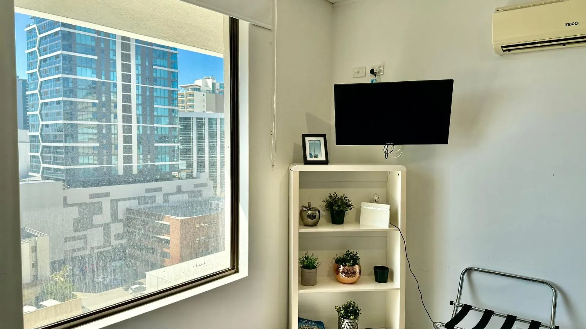 Apartment 806 Deluxe Delight Concert Hall Studio Perth